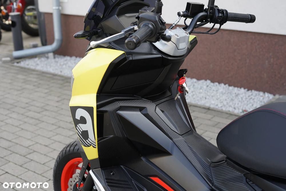 Aprilia SR - 27
