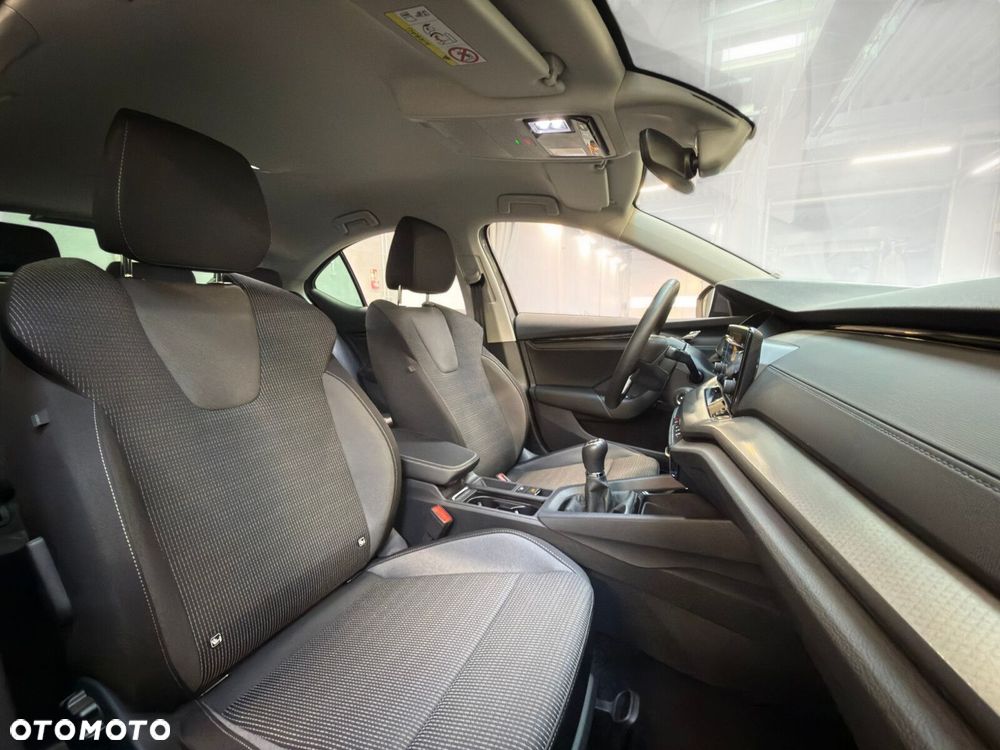 Skoda Octavia 1.5 TSI ACT Ambition - 23
