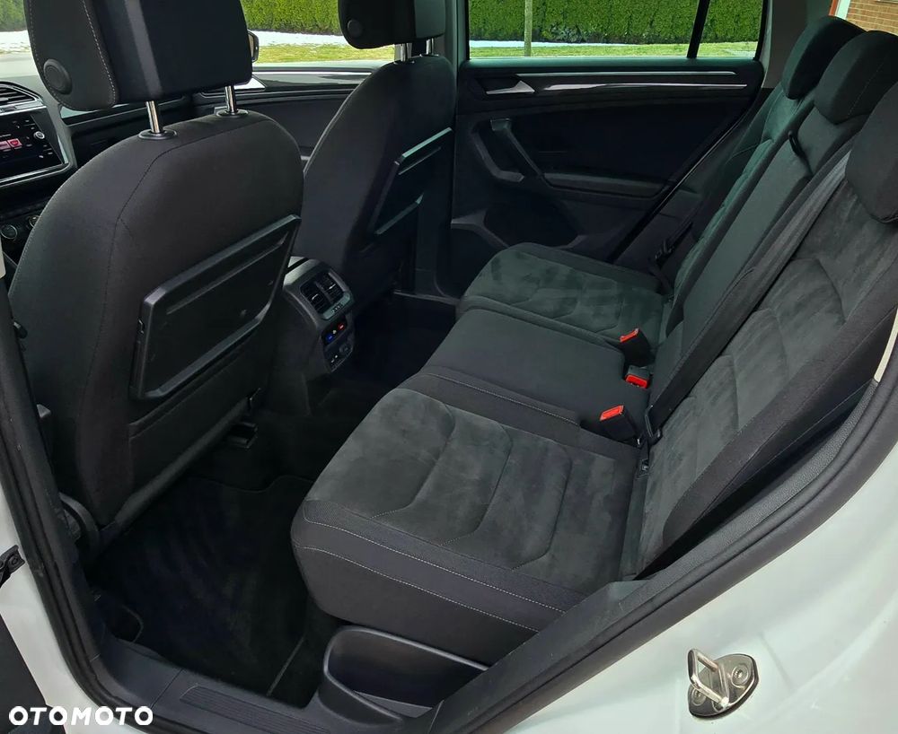 Volkswagen Tiguan 2.0 TSI 4Motion DSG OPF Highline - 27
