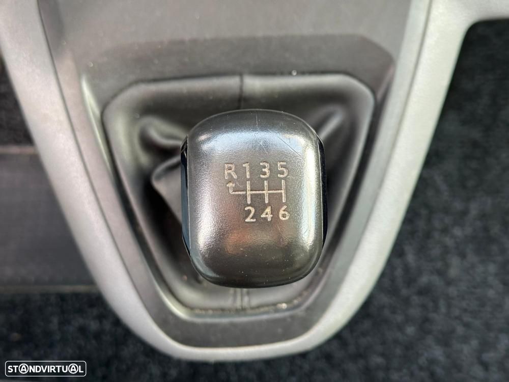 Peugeot Expert 2.0 BlueHDi 3Lug, IVA dedutivel - 15