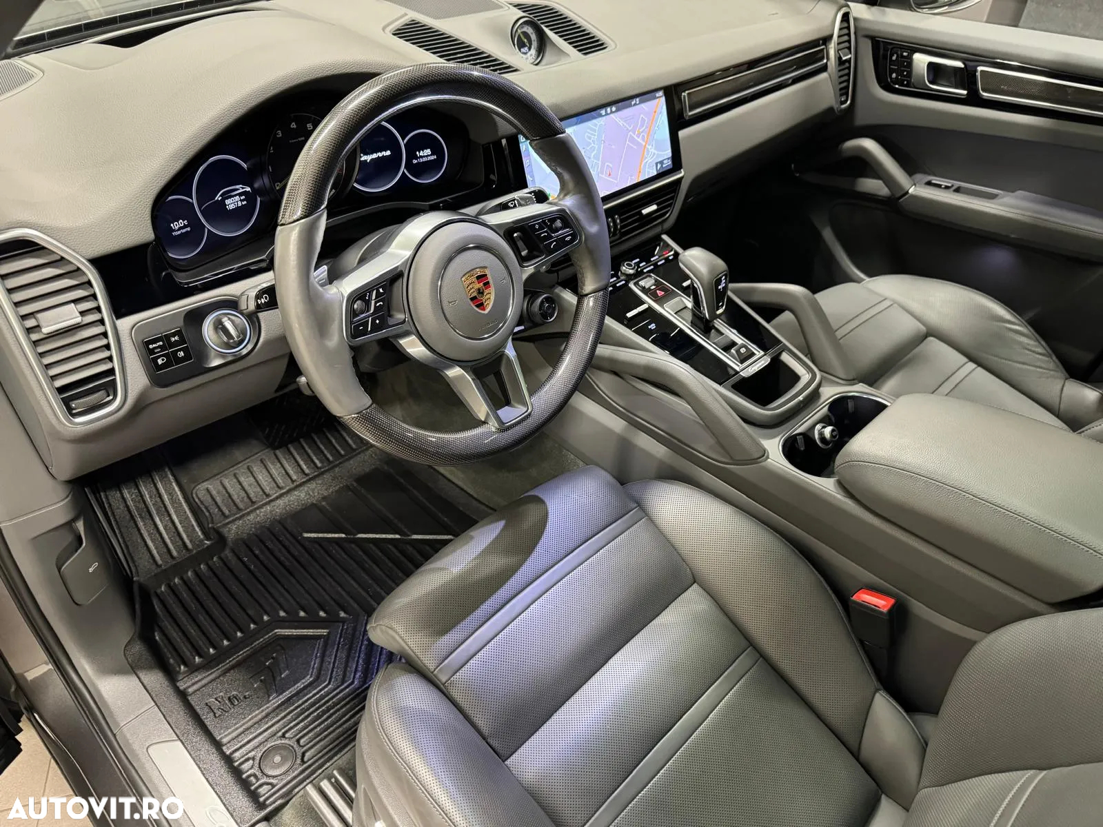 Porsche Cayenne Tiptronic S Platinum Edition - 12