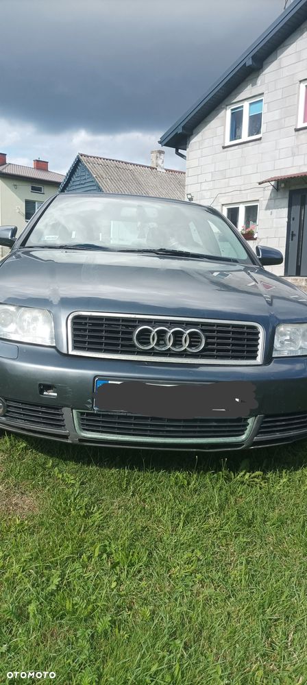 Audi A4 Avant - 1