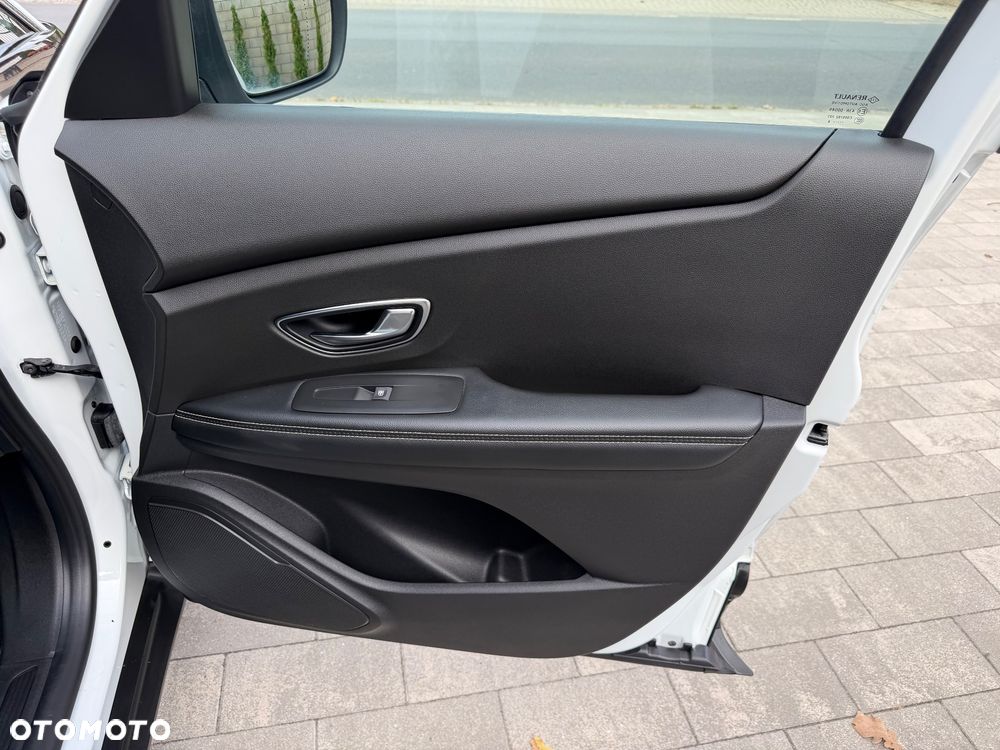 Renault Scenic - 16