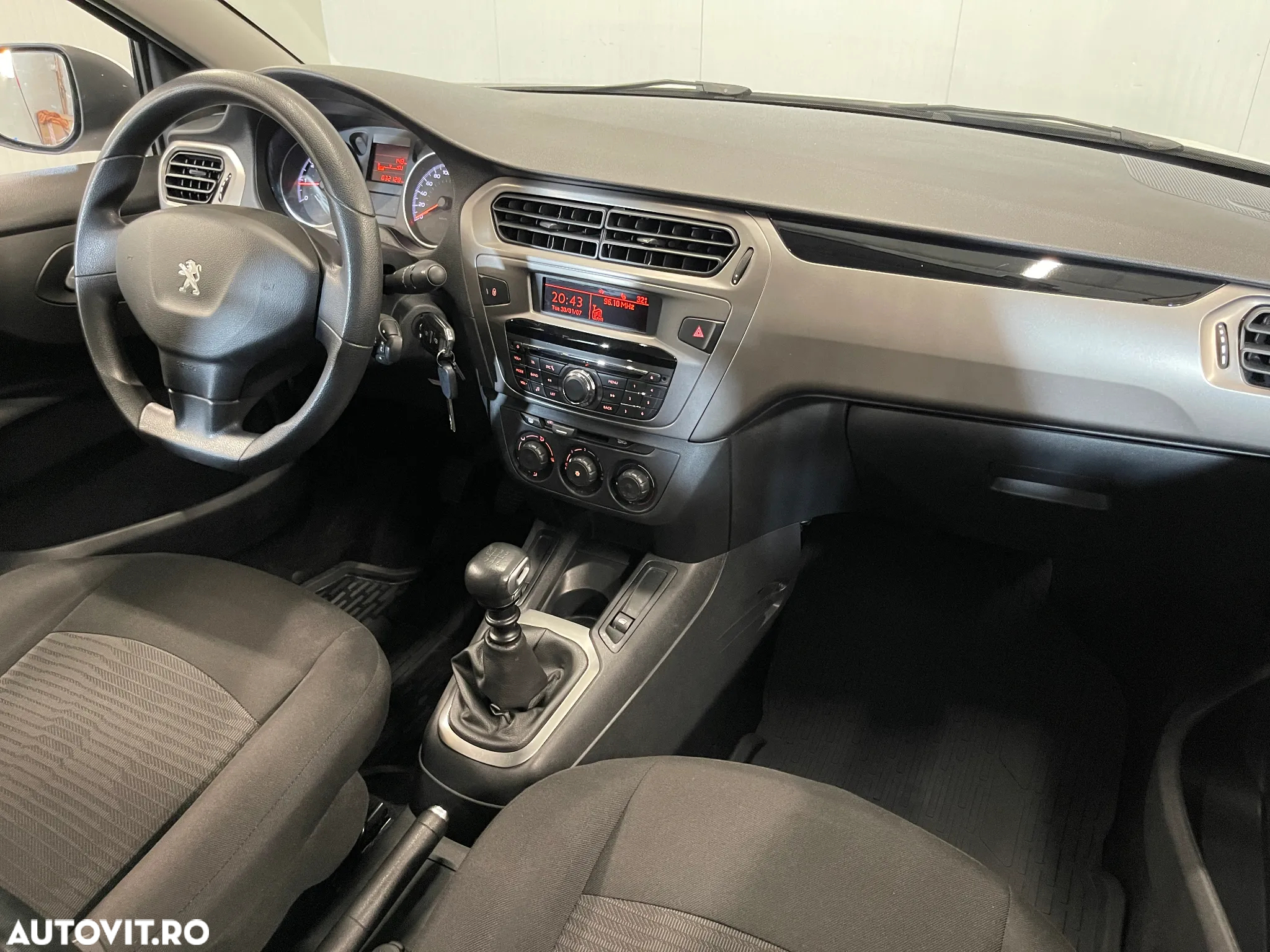 Peugeot 301 1.5 BlueHDI FAP Active - 8