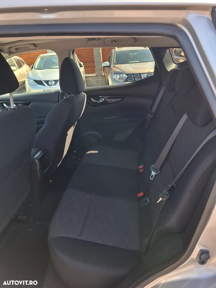 Nissan Qashqai 1.5 DCI N-Connecta - 17