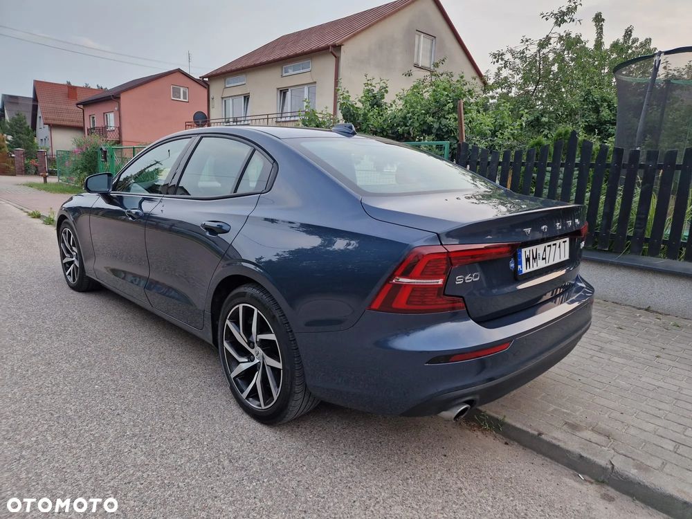 Volvo S60 T6 AWD Momentum Pro - 26