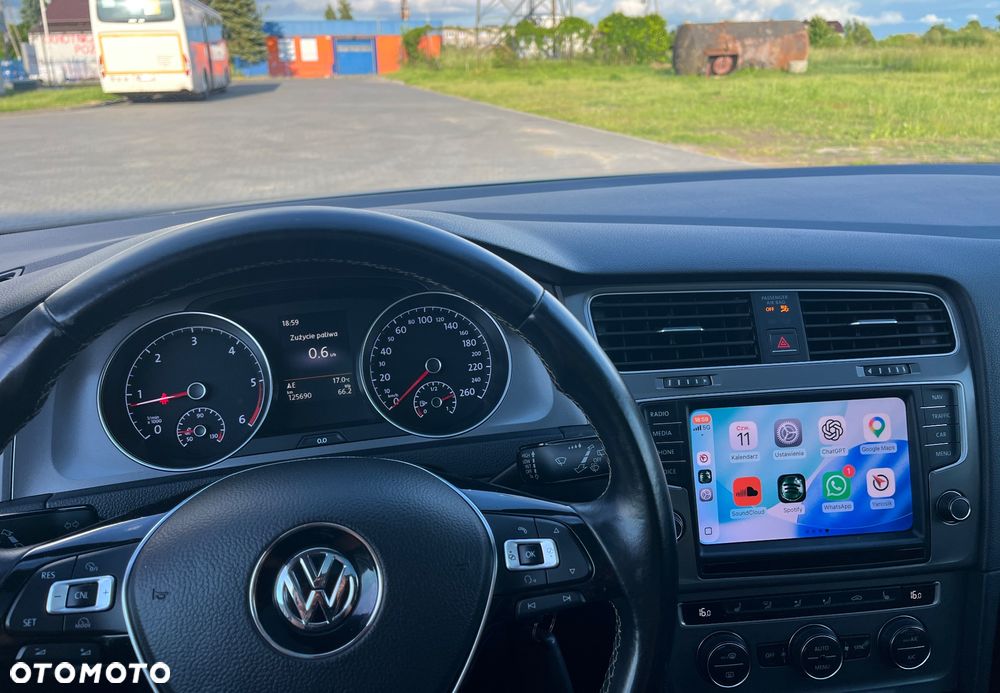 Volkswagen Golf 1.6 TDI BlueMotion Technology Lounge - 26
