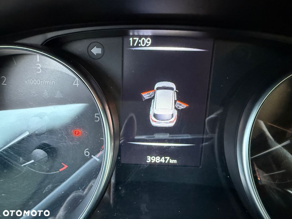 Nissan Qashqai 1.5 dCi Tekna+ - 27