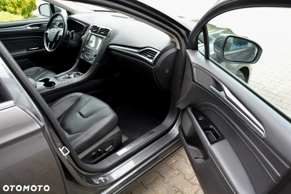 Ford Mondeo 2.0 TDCi STart-Stopp PowerShift-Aut ST-Line - 33
