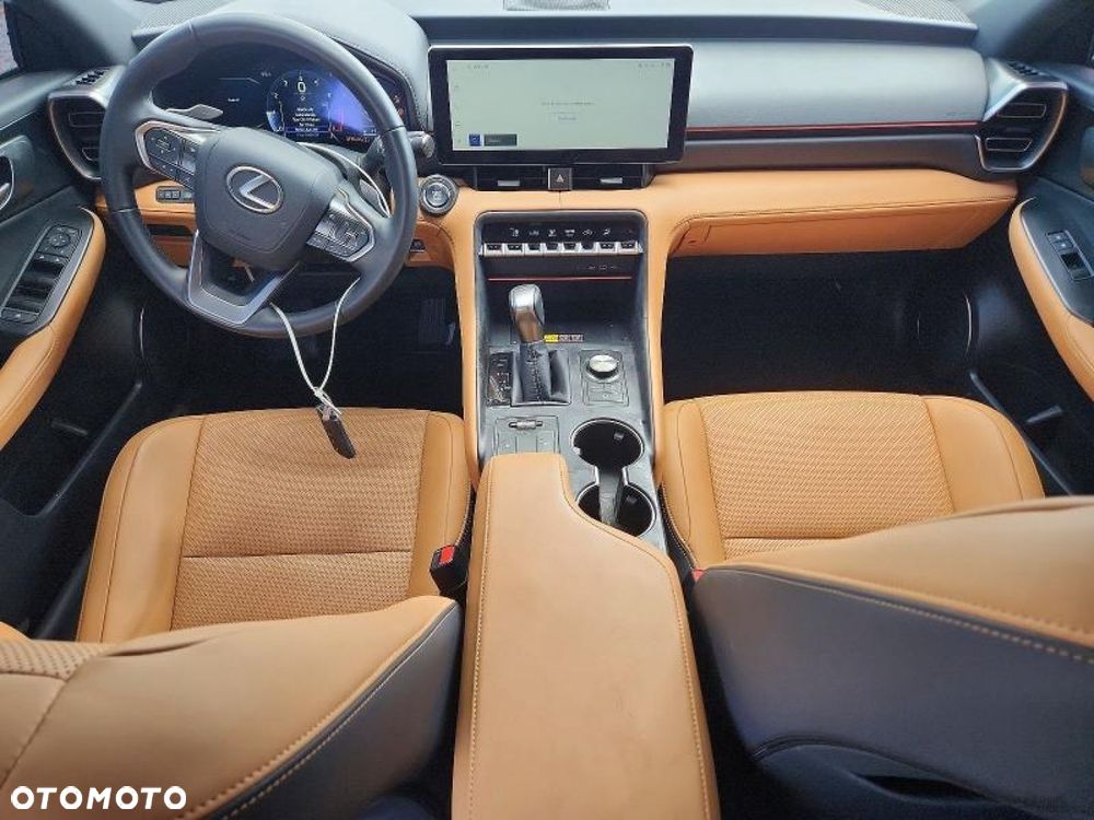 Lexus IS - 8