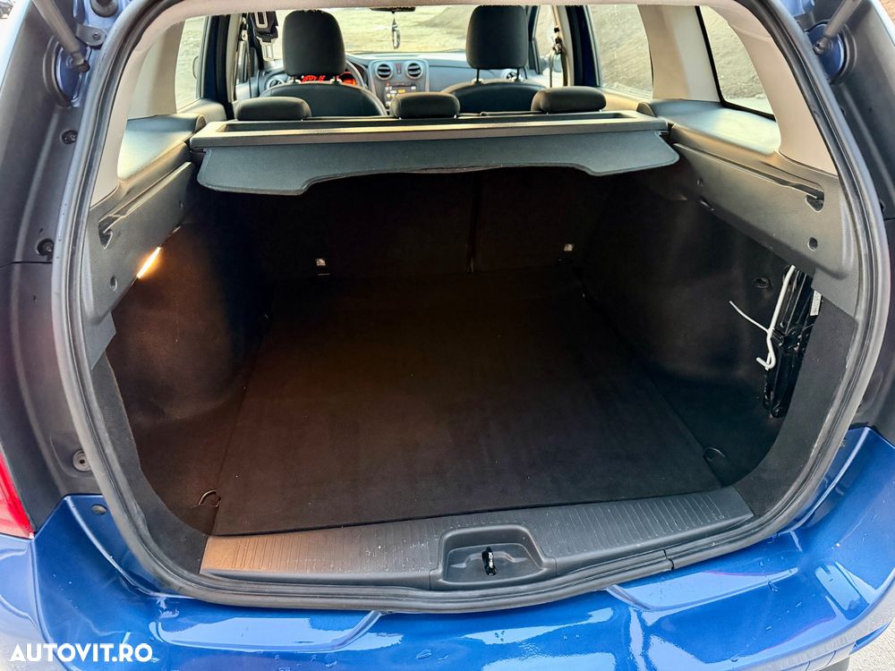 Dacia Logan TCe 90 S&S Prestige - 29