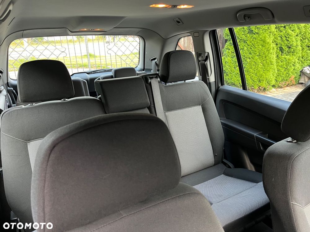 Opel Zafira - 19