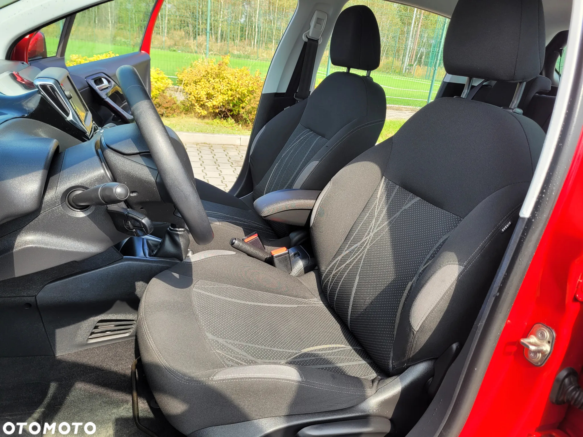 Peugeot 208 1.2 VTi Access - 12