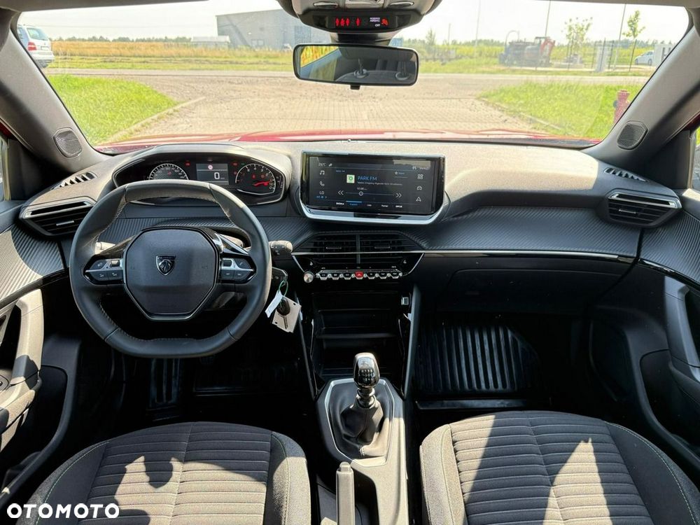 Peugeot 2008 1.2T Allure S&S - 23