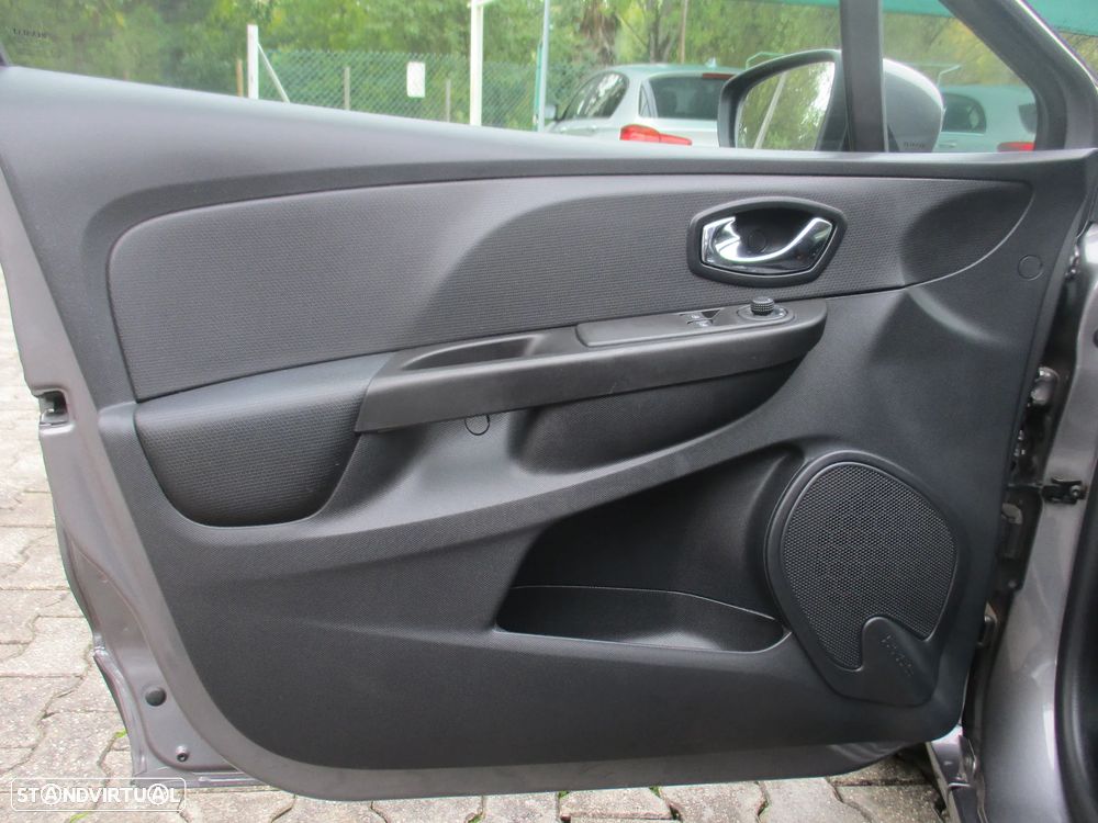 Renault Clio 0.9 TCE Limited - 18