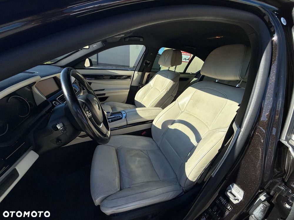 BMW Seria 7 740d - 10
