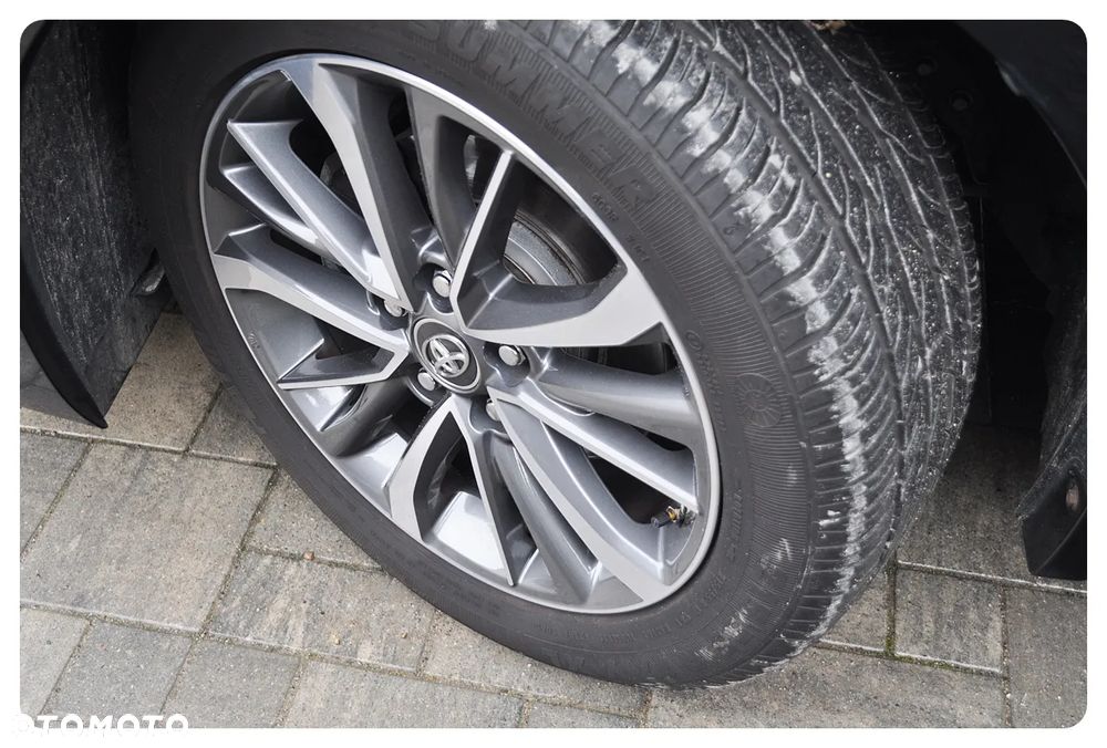 Toyota Avensis Touring Sports 1.8 Business Edition - 15