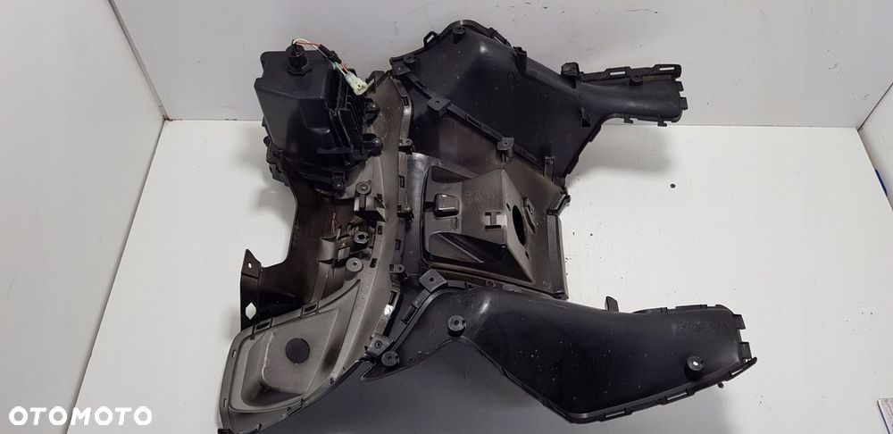 KYMCO K-XCT 125 KOKPIT OSŁONA KOLAN - 8