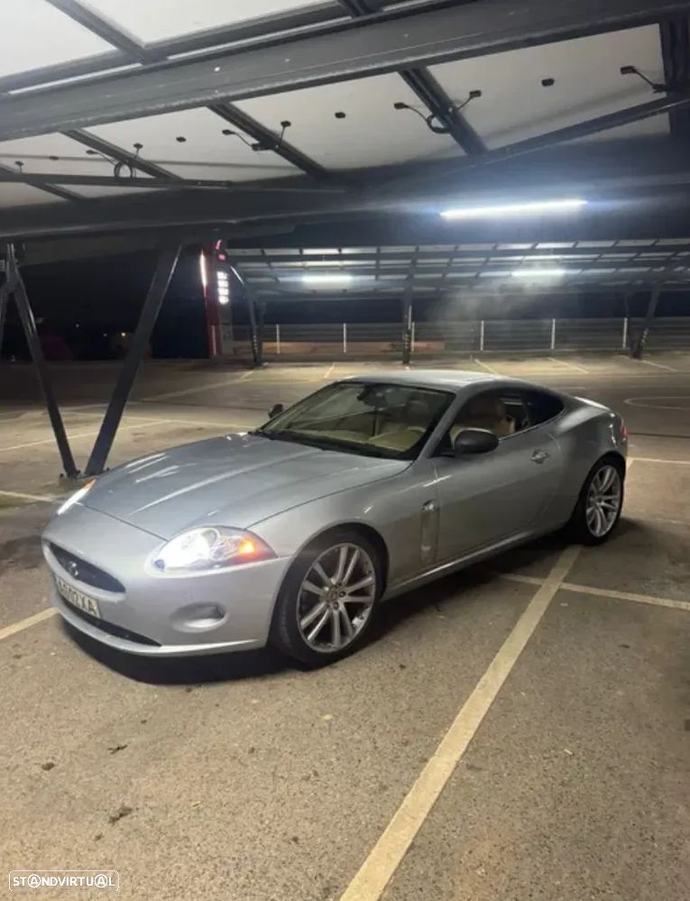 Jaguar XK XK8 Coupe - 8