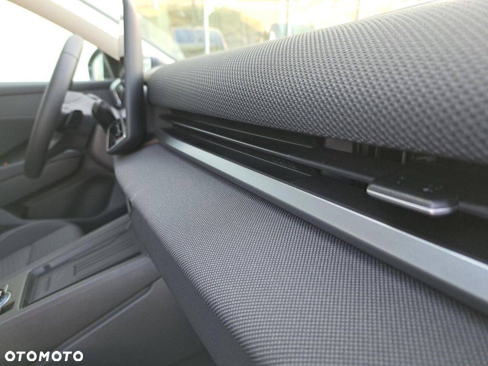 Volkswagen T-Roc - 27