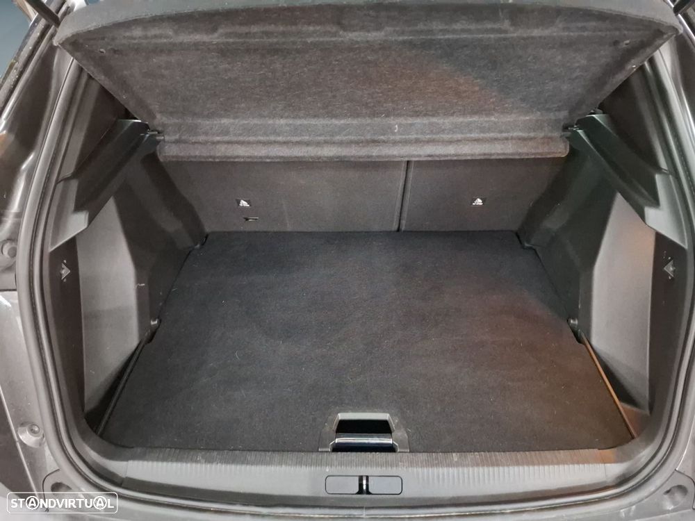 Peugeot 2008 1.2 PureTech Active Pack - 24