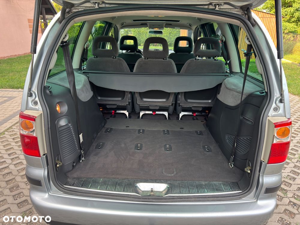 Ford Galaxy 1.9 TDI Ghia - 18