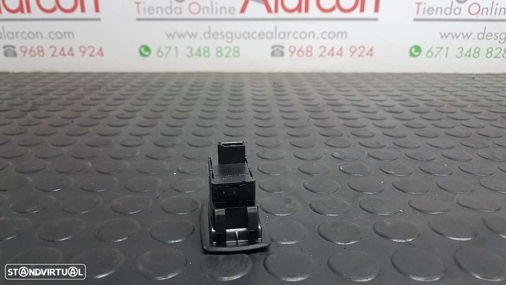 COMANDO DO ELEVADOR TRASEIRO DIREITO BMW SERIE 1 BERLINA (E81/E87) 118D - 4