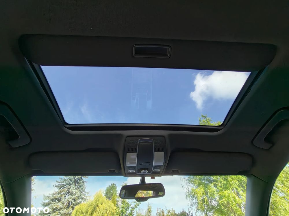 Audi A6 Avant 2.0 TDI Multitronic - 29