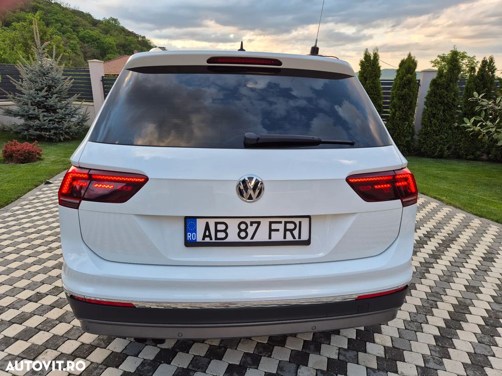 Volkswagen Tiguan 2.0 TDI 4Mot Highline - 11