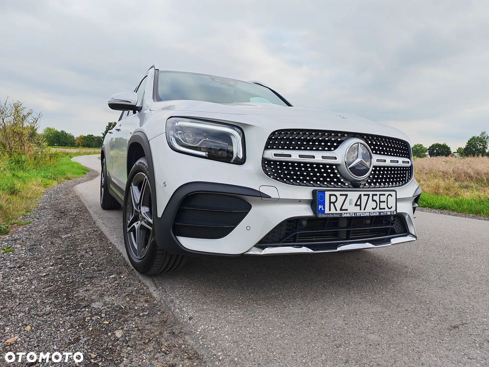 Mercedes-Benz GLB 200 4-Matic AMG Line 8G-DCT - 10