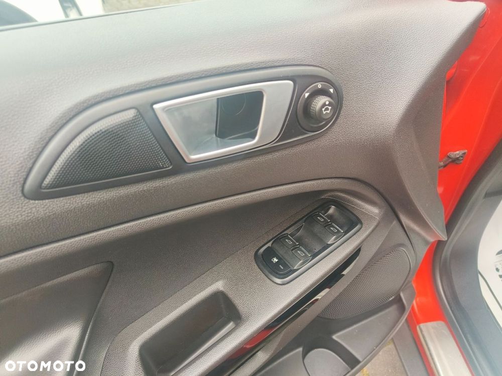 Ford EcoSport - 11