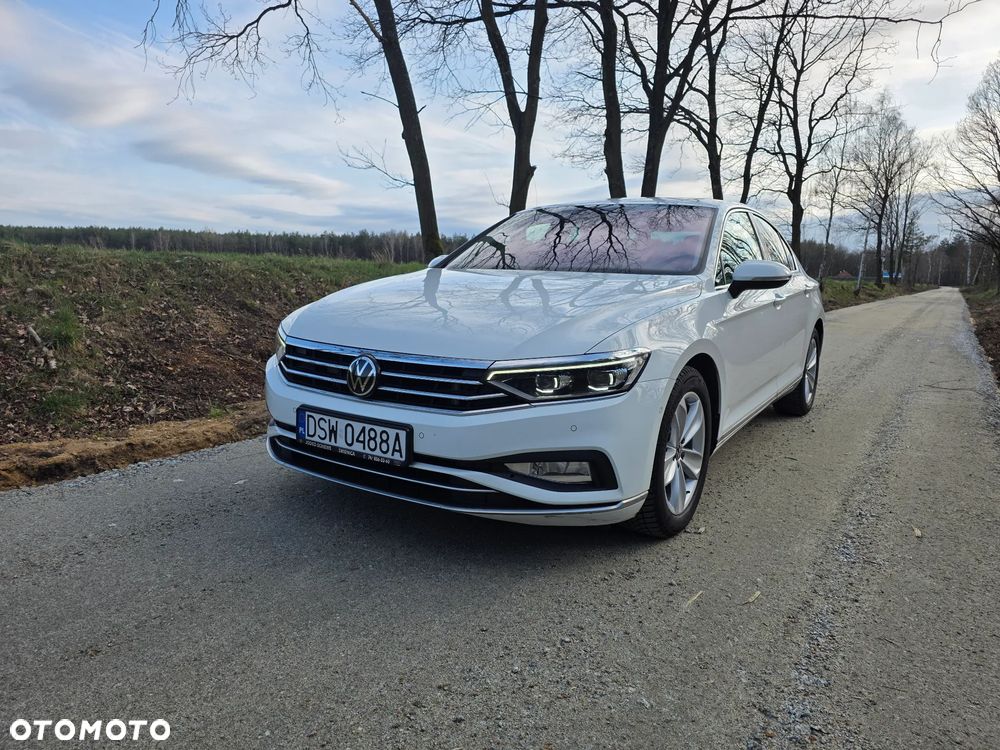 Volkswagen Passat 2.0 TSI Elegance DSG - 1