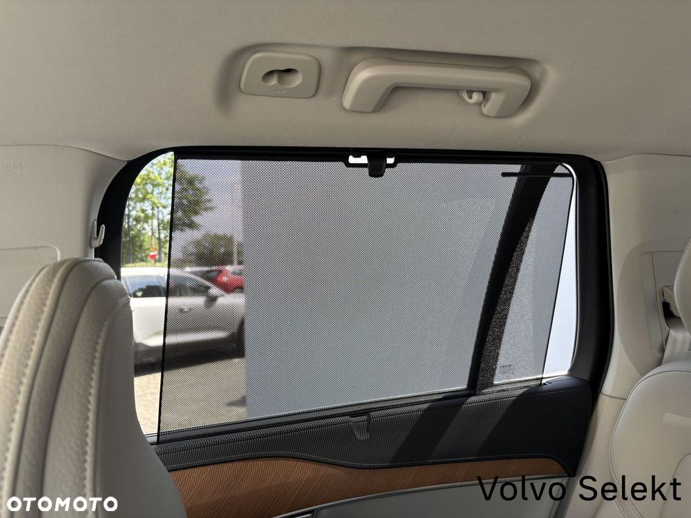 Volvo XC 90 - 22