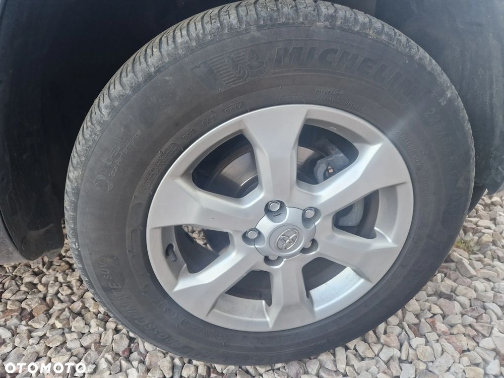 Toyota RAV4 2.2 D-4D 4x4 Automatik Executive - 22