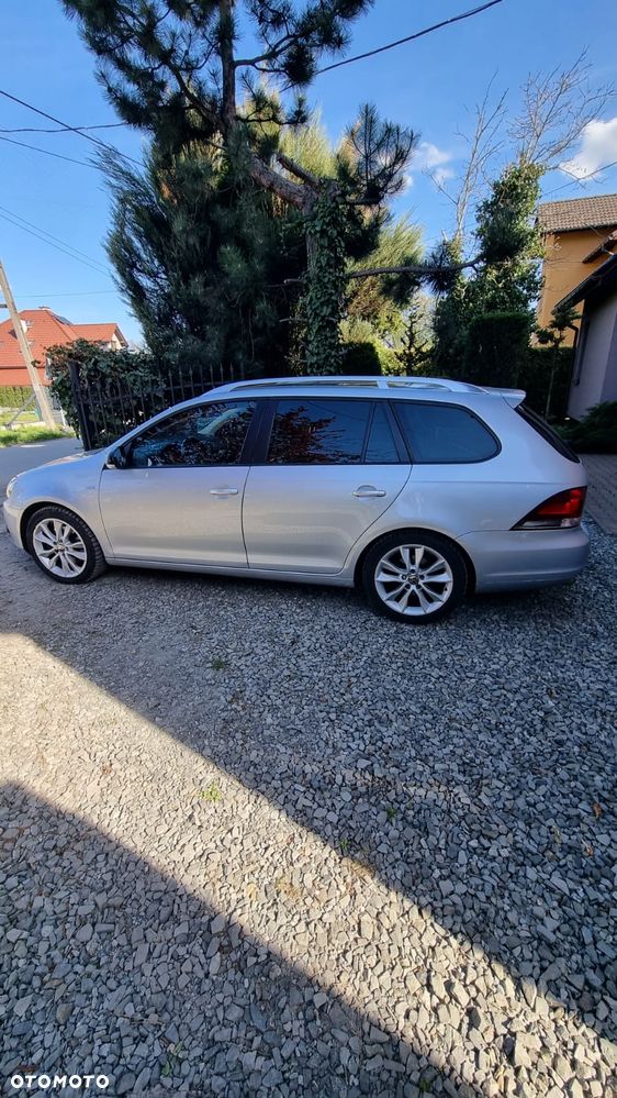 Volkswagen Golf 2.0 TDI DPF DSG MATCH - 3
