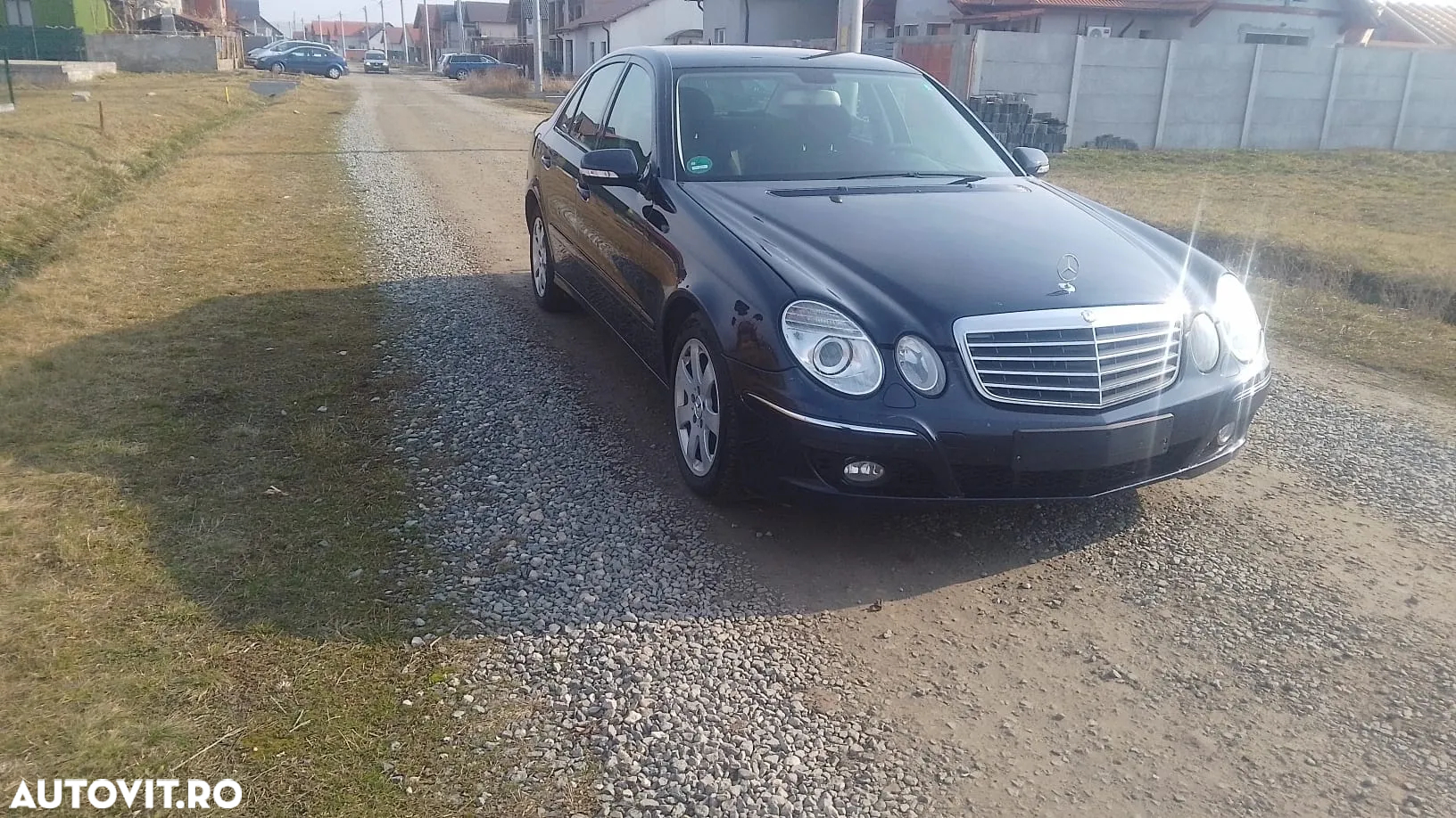 Mercedes-Benz E 220 BlueTEC BlueEFFICIENCY Edition Elegance - 4