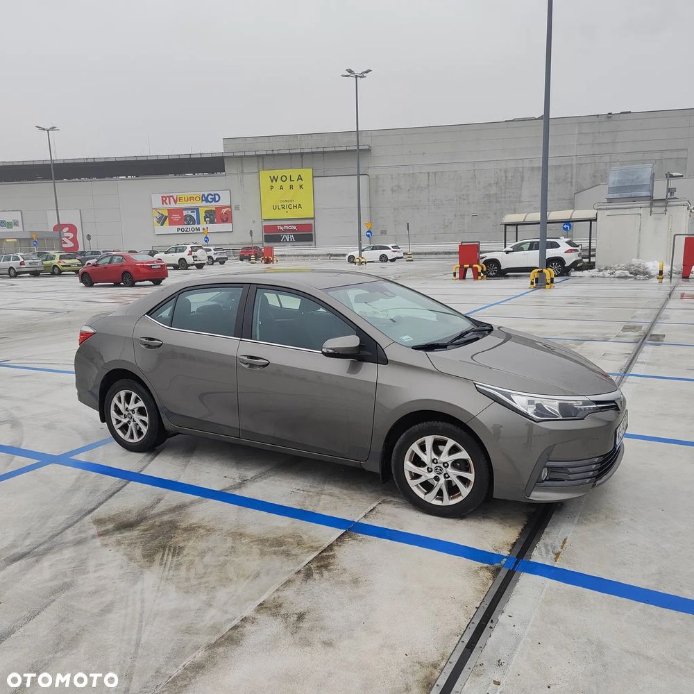 Toyota Corolla 1.6 Comfort - 13