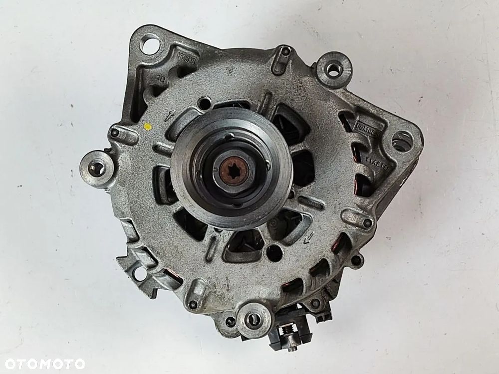 FORD EXPLORER 3.0 Phev od 2020r Alternator - 3