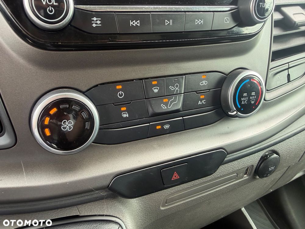 Ford Transit - 17