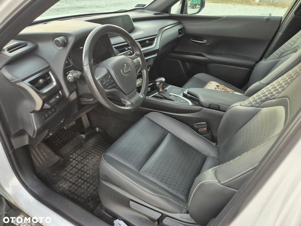 Lexus UX 250h Prestige 2WD - 9