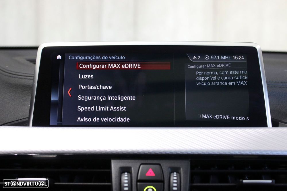 BMW X2 25 e xDrive Pack M - 37