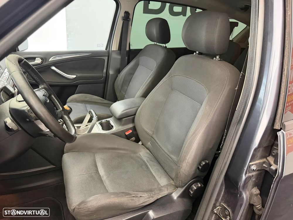 Ford S-Max 2.0 TDCi Titanium 7L - 5