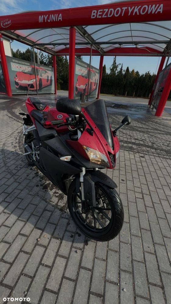 Yamaha YZF - 6