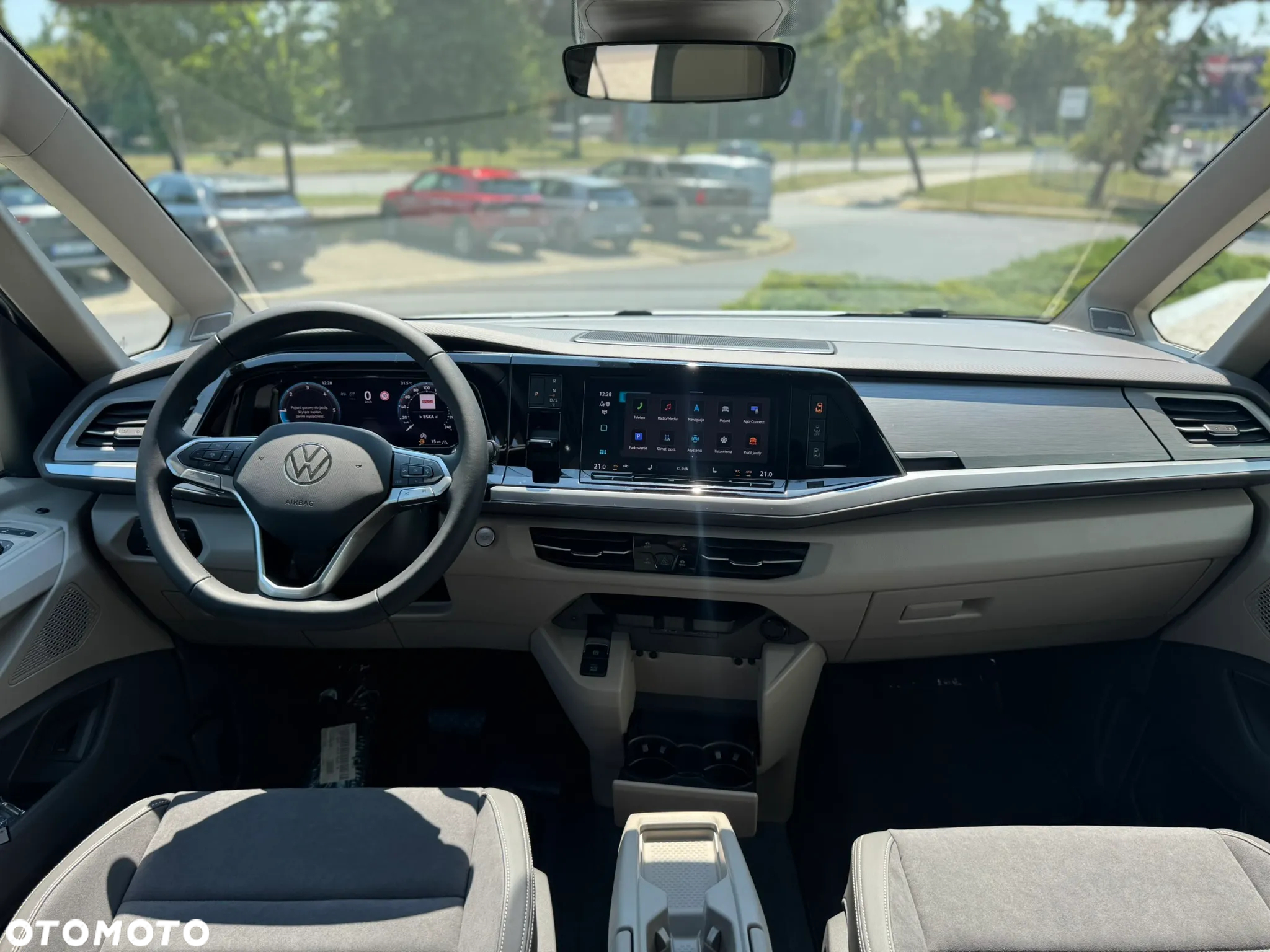 Volkswagen Multivan 2.0 TDI L2 Edition DSG - 25