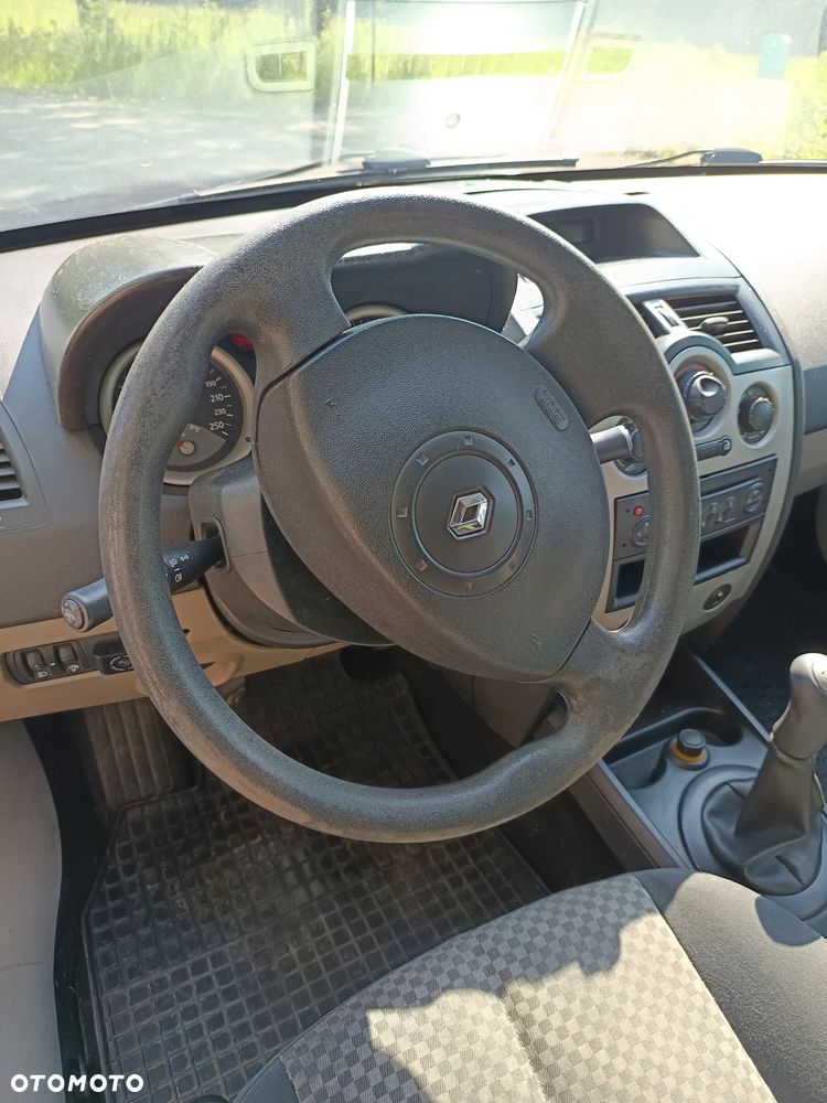 Renault Megane 1.4 Confort Authentique - 13
