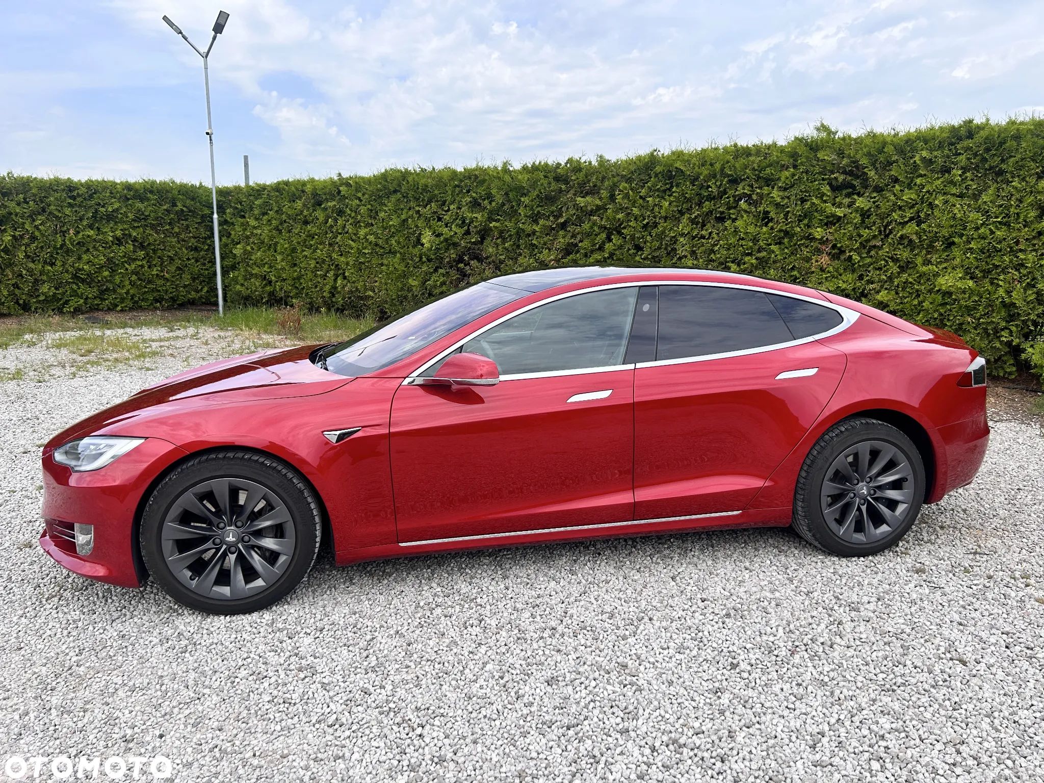 Tesla Model S Long Range - 1