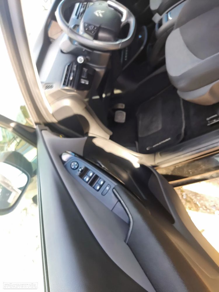 Citroën Grand C4 Spacetourer 1.5 BlueHDi Origins EAT8 - 5