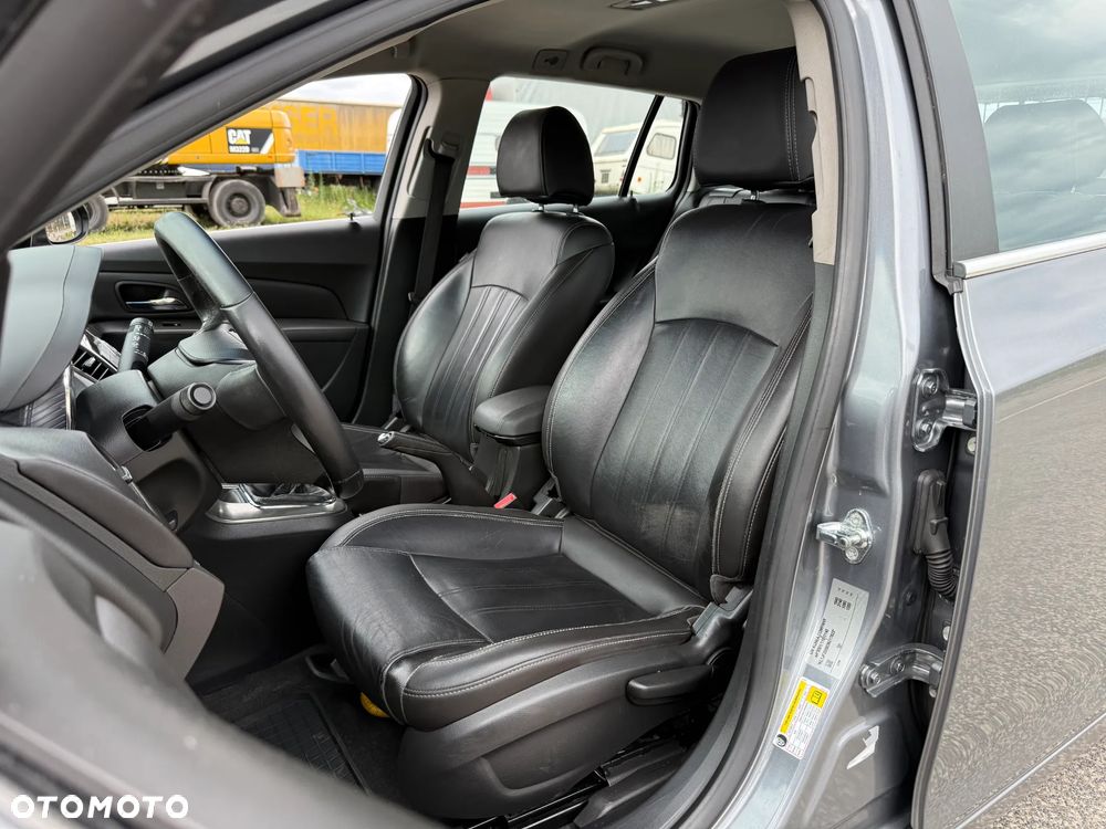 Chevrolet Cruze 1.4 T LTZ - 4