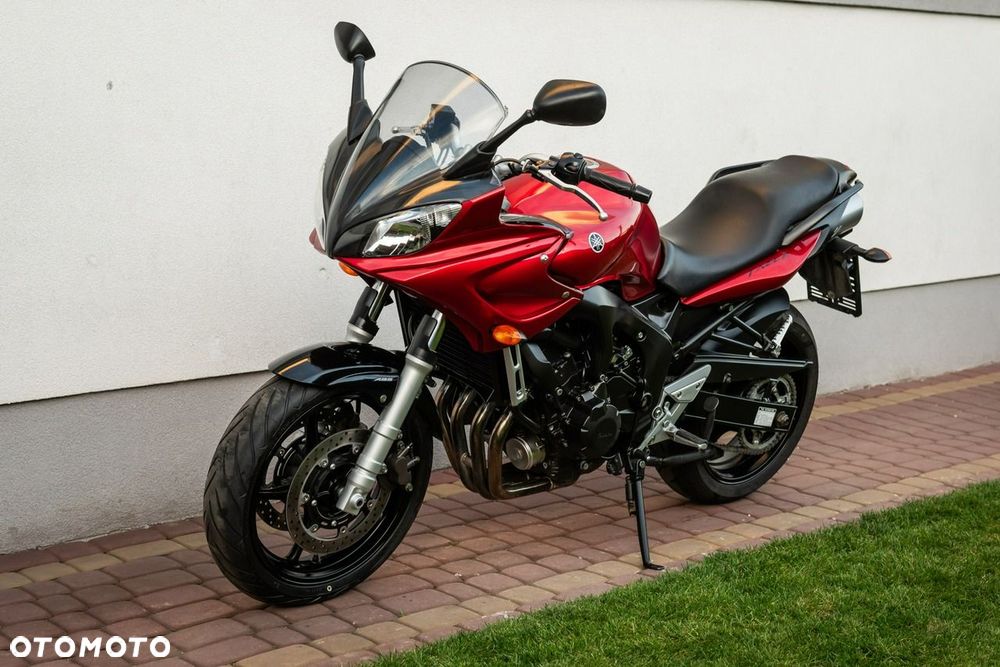 Yamaha FZ - 7