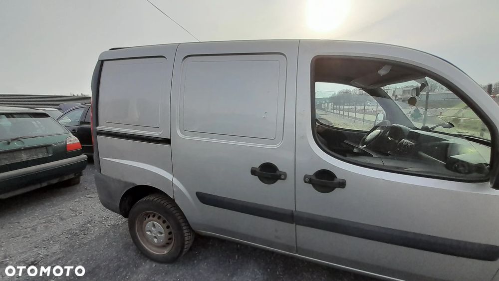 FIAT DOBLO I LIFT DRZWI PRAWE BOCZNE KOMPLETNE 647 nr. FD1L - 1